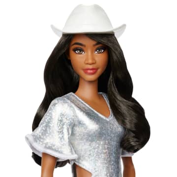 Barbie Fashionistas Doll #239 in Sparkly Silver Dress With Cowboy Hat And Boots, Black Hair - Imagem 3 de 6