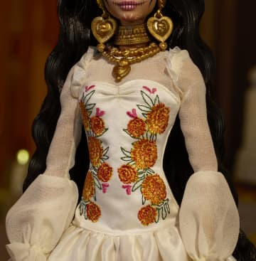 Barbie Signature Día De Muertos 2025 Collectible Doll in Ruffled Cream Gown - Image 3 of 6