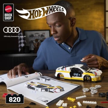 Mattel Brick Shop Hot Wheels ‘15 Audi R8 Lms Building Toy Kit (820 Pieces), For Collectors - Image 2 of 6