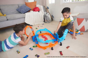 Hot Wheels Ultra Hots Blast Launch Face-Off Track Set With 2 1:64 Scale Toy Cars - Imagem 2 de 3