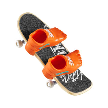 Hot Wheels Skate Veículo de Brinquedo Skateboard SPIKED FURY™ com Tênis - Imagen 4 de 5