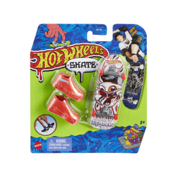 Hot Wheels Skate Vehículo de Juguete Patineta PERCEPTION DECEPTION™ con Tenis - Image 2 of 2