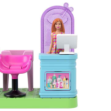 Barbie Mini Barbieland  Poupée et Coffret de Jeu Salon de Coiffure - Imagem 4 de 5