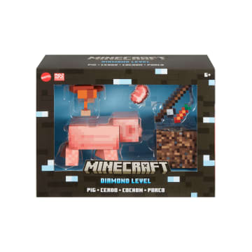 Minecraft Diamond Level Pig Action Figure, 4 Accessories, 5.5-in Collector Scale - Imagen 6 de 6