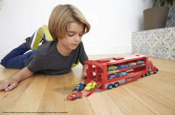 Disney Pixar Cars Mack Mini Racers Hauler - Imagen 2 de 6