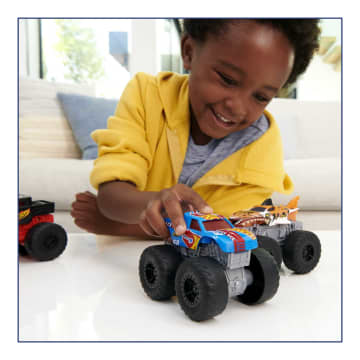 Hotwheels®-Monster Trucks-Véhicule Race Ace Sons et Lumières - Image 2 of 6