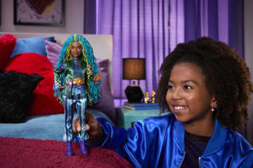 Disney Descendentes: A Ascensão de Copas Boneca Uliana, Irmã Mais Nova de Úrsula - Image 2 of 6