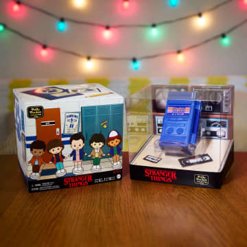 Polly Pocket Collector Stranger Things Compact, Special Edition Dolls And Playset - Image 5 of 6