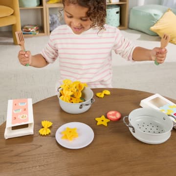 Fisher-Price Brinquedo para Bebês Kit para Preparar Macarrão de Madeira - Image 2 of 6