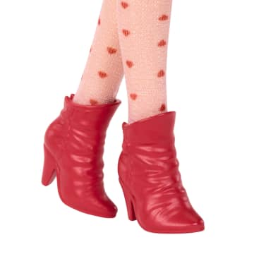 Disney Descendientes: El Ascenso de Red Muñeca Bridget, La Joven Reina de Corazones - Image 5 of 6