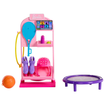 Barbie World Sport Rack Toy Playset With 9 Doll Accessories including Trampoline, Tennis Racket, & Skates - Imagem 1 de 6