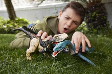 Jurassic World Dinossauro de Brinquedo Rastreadores Gigantes - Imagem 2 de 6