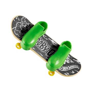 Hot Wheels Skate Vehículo de Juguete Patineta Scooby - Doo con Tenis - Image 4 of 6