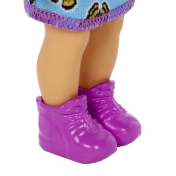 Barbie Small Doll And Accessories, Babysitters Inc. Set With Toilet And 5 Pieces - Image 4 of 5
