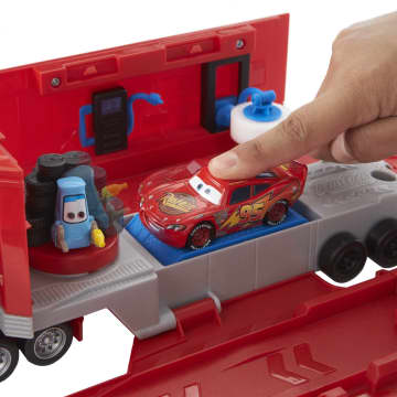Disney/Pixar Les Bagnoles Coffret de Jeu Mack Transformable - Imagen 3 de 6
