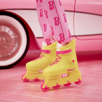 Barbie The Movie Ken Collectible Doll, Ryan Gosling As Ken Wearing Pink Jumpsuit With “B” Detail - Imagen 5 de 6