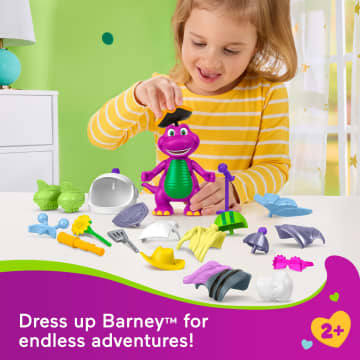 Fisher-Price Barney's World Dress Up Barney Set, 1 Figure & 20 Pieces - Imagen 2 de 6