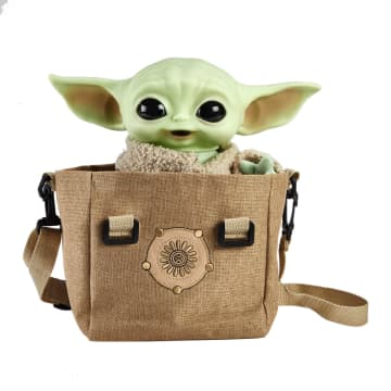 Star Wars The Mandalorian Figurine Peluche L’enfant Sonore et Son Sac - Image 5 of 6