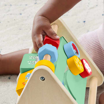 Fisher-Price  Triangle D’Activités en Bois, 1Élément en Bois - Imagen 3 de 6