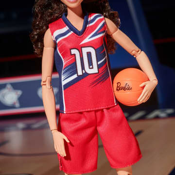 Barbie Signature Doll, Sue Bird With Uniform & Basketball Accessory - Imagem 4 de 6