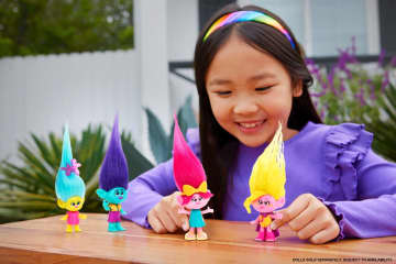 Dreamworks Trolls Fun Fair Surprise Queen Poppy Small Doll inspired By Youtube Series - Image 2 of 2