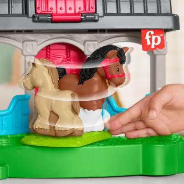 Fisher-Price-Little People-L’Écurie des Joyeux Chevaux Avec 6Éléments - Imagen 3 de 6