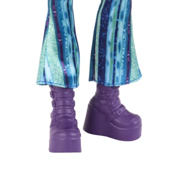 Disney Descendentes: A Ascensão de Copas Boneca Uliana, Irmã Mais Nova de Úrsula - Image 5 of 6