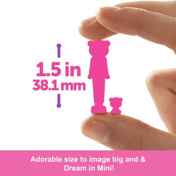 Barbie Mini Barbieland Cutie Reveal Doll & Pet, 1.5-Inch Cozy Cute Tees Series - Imagem 4 de 6