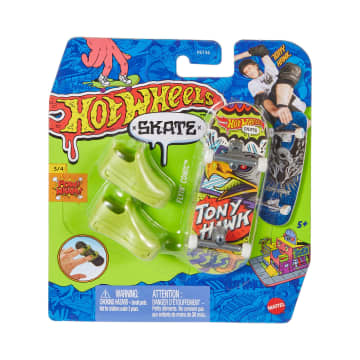 Hot Wheels Skate Veículo de Brinquedo Skateboard FLYIN COMIC™ com Tênis - Image 6 of 6