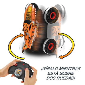 Hot Wheels Monster Trucks Vehículo a Control Remoto Tiger Shark Escala 1:15 - Image 3 of 6