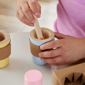 Fisher-Price  Coffret Café Pour Emporter en Bois, 15Éléments - Imagen 3 de 6