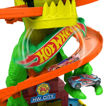 Hot Wheels City Pista de Juguete T-Rex vs Estación de Bomberos - Imagen 4 de 6
