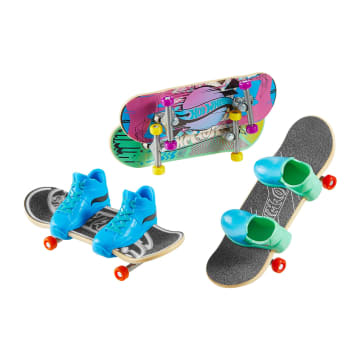 Hot Wheels Skate Vehículo de Juguete Paquete de Patinetas Experiencia Épica con Tenis - Image 2 of 5