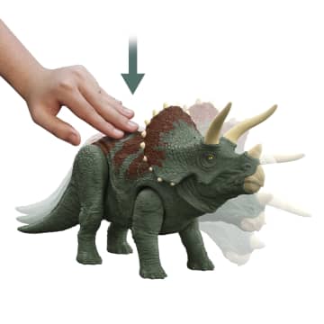 Jurassic World Dinossauro de Brinquedo Triceratops Ruge e Ataca - Imagem 3 de 6