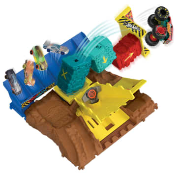 Hot Wheels Monster Trucks Arena Smashers Demo Derby Car Jump Challenge Set MATTEL