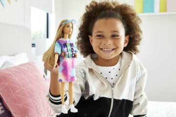 Barbie Fashionista Muñeca Tie-Die - Image 2 of 6