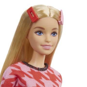 Barbie Fashionista Muñeca Falda Roja - Image 3 of 6