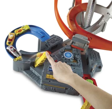 Hot Wheels Coffret Piste Ouragan - Image 5 of 6