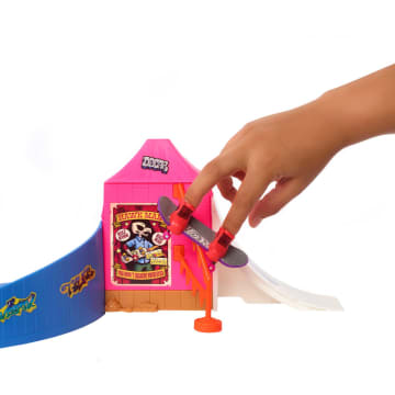 Hot Wheels Skate Coffret Planchodrome D’Attractions - Image 3 of 6