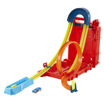 Hot Wheels Track Builder Pista de Juguete Caja de Acrobacias Extrema - Image 1 of 6