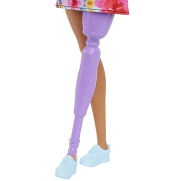 Barbie Fashionista Muñeca Vestido Floral y Cabello Rosa - Imagen 5 de 6