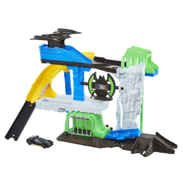 Hot Wheels DC Batcave Mattel