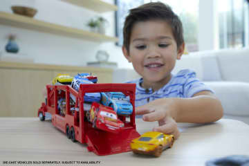 Disney/Pixar  Les Bagnoles  Camion Mack, Rampe, 33Cm, Pour 12Véh. - Imagen 2 de 6