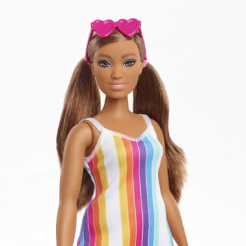 Barbie Fashion & Beauty Boneca Malibu Aniversário 50 Anos Vestido Listras - Image 5 of 6