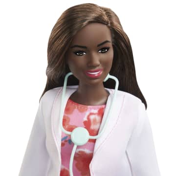 Barbie® Poupée Barbie® Docteur - Image 4 of 6