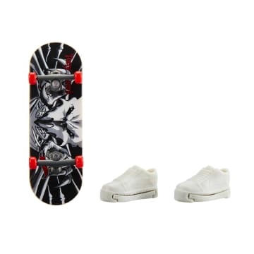 Hot Wheels Skate Vehículo de Juguete Patineta TALON SHRED™ con Tenis - Image 1 of 6