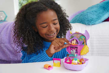 Polly Pocket Set de Juego Compacto Campamento de Aventura - Image 2 of 6