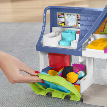 Little People Friends Together Play House Version Anglaise et Française - Image 5 of 6