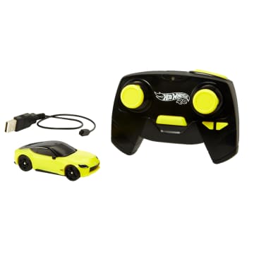 Hot wheels remote track deals