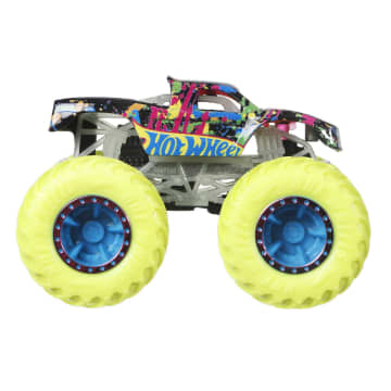 Hot Wheels Monster Trucks Veículo de Brinquedo Carro Surpresa Glow in The Dark Escala 1:64 - Image 5 of 6